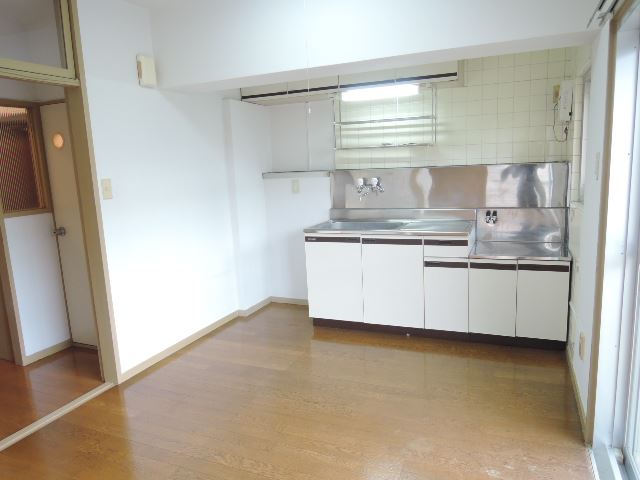 Kitchen. dining
