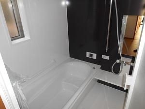 Bathroom. It is a bath with a bathroom dryer to put afield