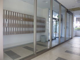 Other common areas. There are bicycle parking lot ☆