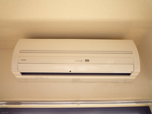 Other Equipment. Air-conditioned 2 groups