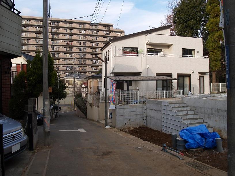 Local photos, including front road. Local (12 May 2013) Shooting The entire road 4m