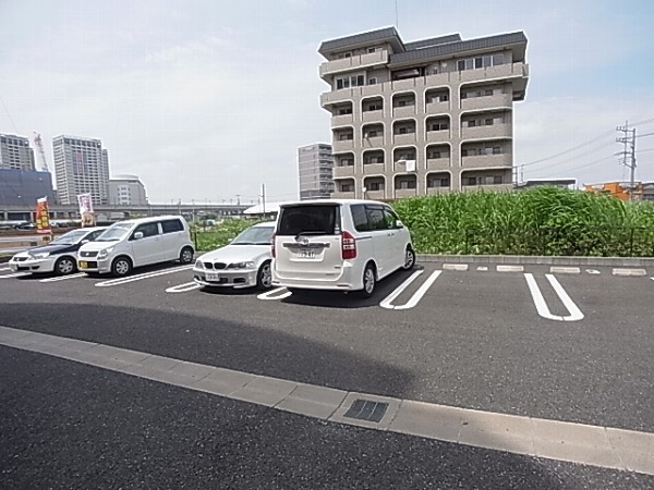 Parking lot