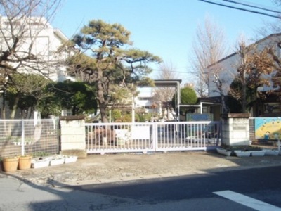 Primary school. 1000m to Kashiwa first elementary school (elementary school)