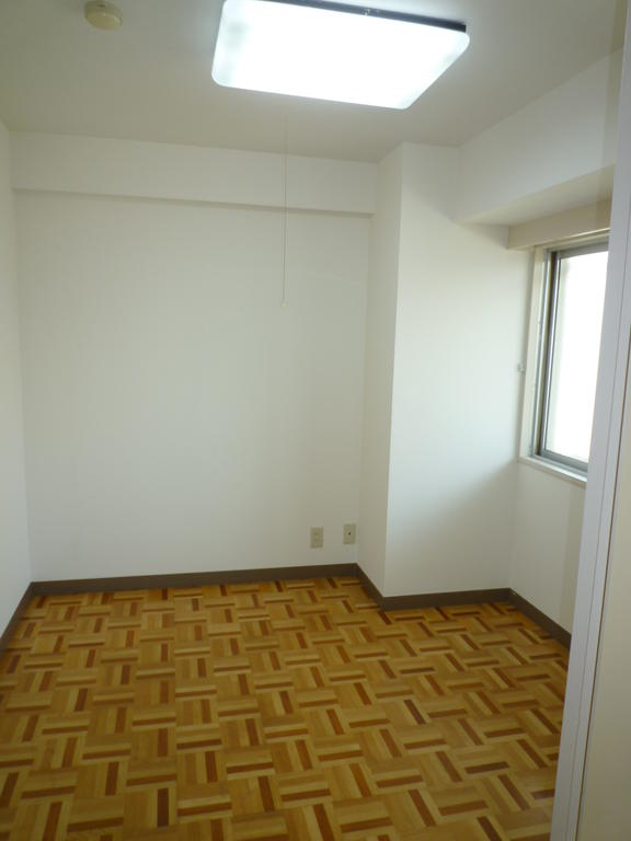 Other room space. Western style room