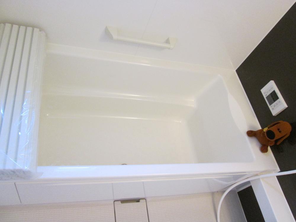 Bathroom. 1 Building