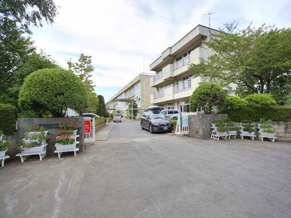 Primary school. 640m until the Kashiwa Municipal soil south Elementary School