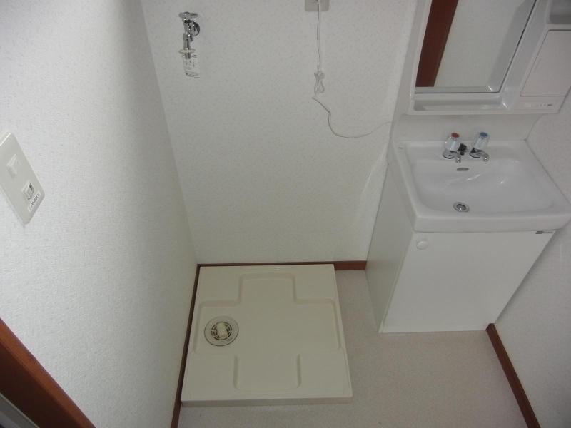 Washroom. There you independent washbasin.