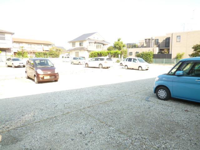 Parking lot