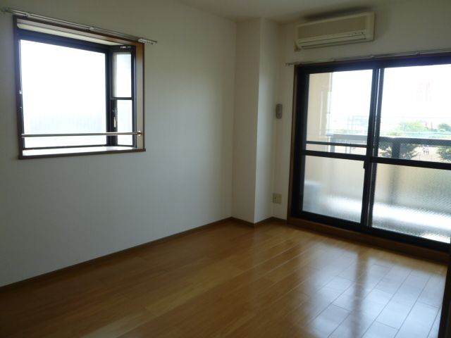 Living and room. Veranda side Western-style