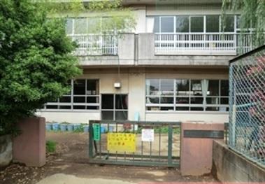 Primary school. 210m to Kashiwa TatsuYutaka Elementary School