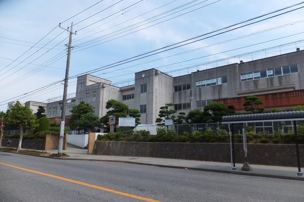 Junior high school. Kashiwashiritsu until the pine needles junior high school 759m