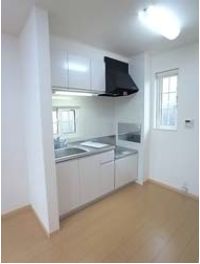 Kitchen. Gas stove 2 burners installed Allowed