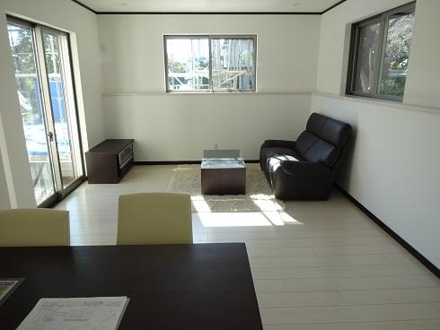 Living. Building 2 Living