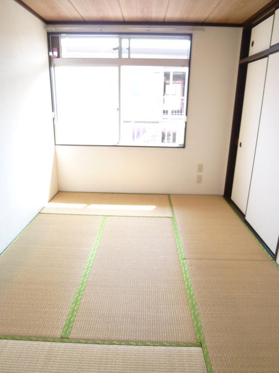 Other room space. Japanese-style room 2