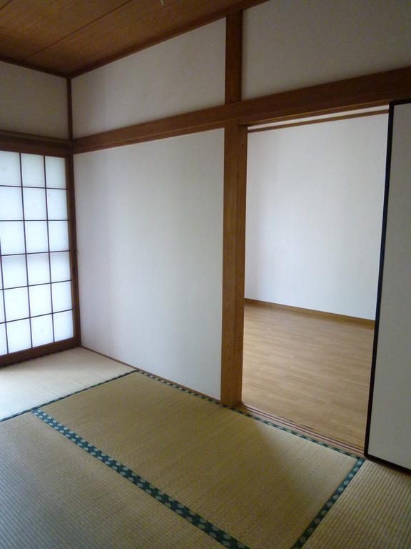 Other room space. Japanese-style room ~ Western style room