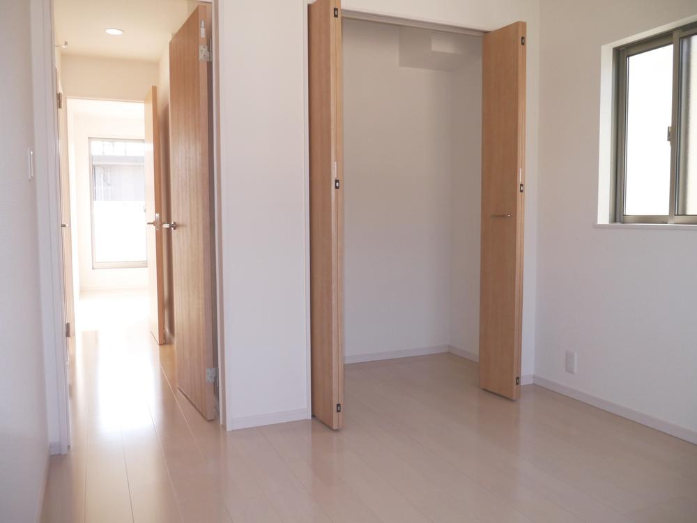 Non-living room. Indoor (December 7, 2013) Shooting