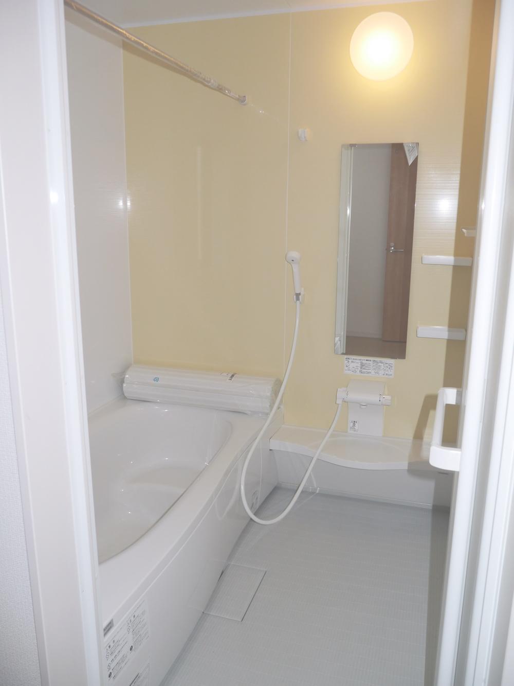 Bathroom. Indoor (December 7, 2013) Shooting