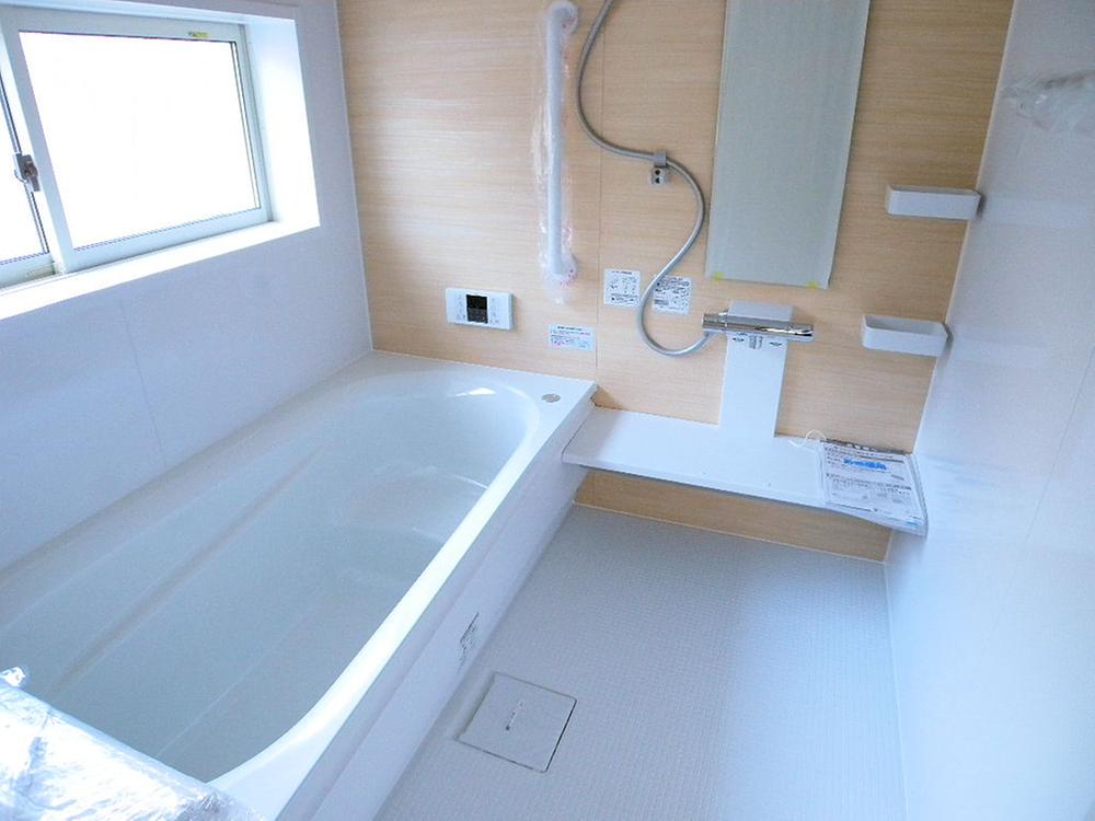 Bathroom. I hope I relaxed Tsukareru tub (November 2013) Shooting