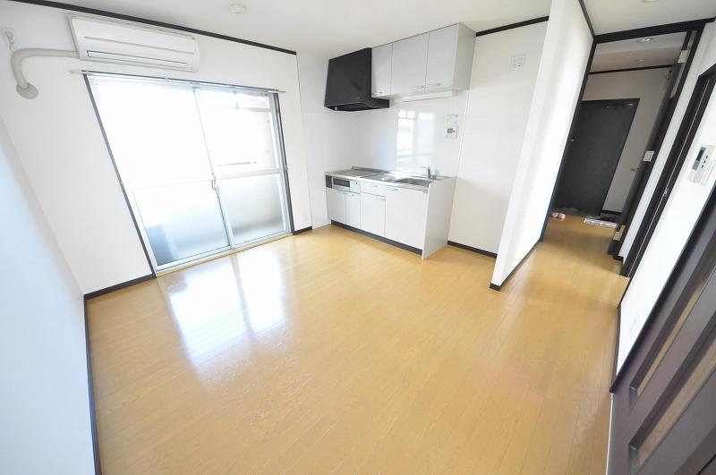 Living and room