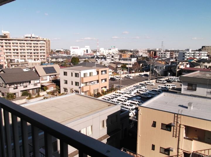 View photos from the dwelling unit. View from the site (January 2013) Shooting