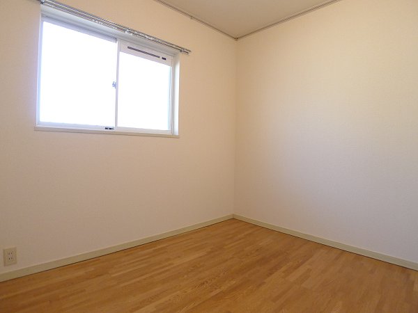 Other room space. Western-style 4.5 Pledge