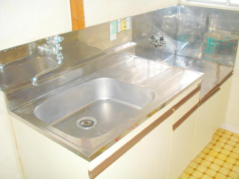 Kitchen. Beautiful even kitchen