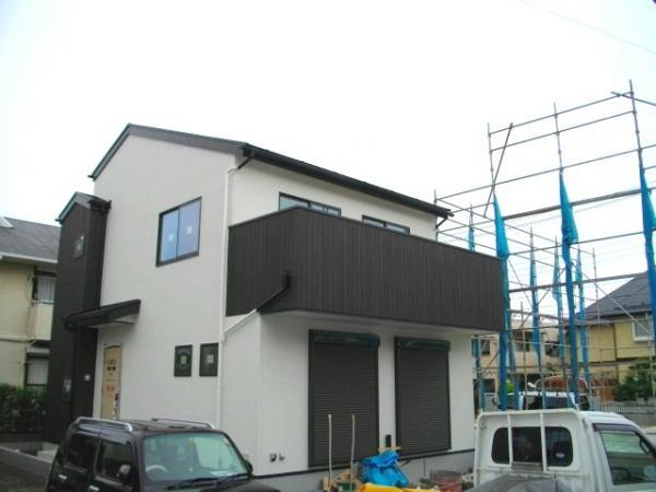 Rendering (appearance).  [Seller]  Walking distance from the re-developed bright Minamikashiwa Station. Fields in front of the station Minamikashiwa, Super Kasumi, Yaoko, Akachanhonpo, Matsumotokiyoshi, etc., There are several commercial facilities