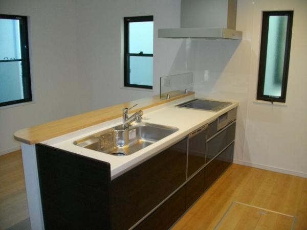 Same specifications photo (kitchen). Installing the glass coat of prevention It is oil in front of the IH cooking heater, Consideration to your TeIri! With dish washing dryer to support the busy everyday