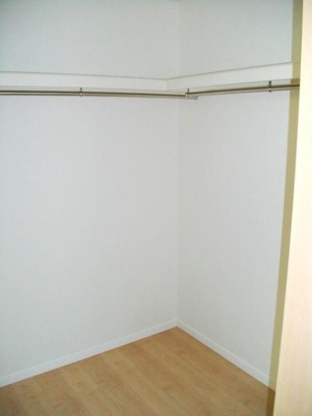 Receipt. Excellent storage capacity, Tatami 2 Pledge minute walk-in closet