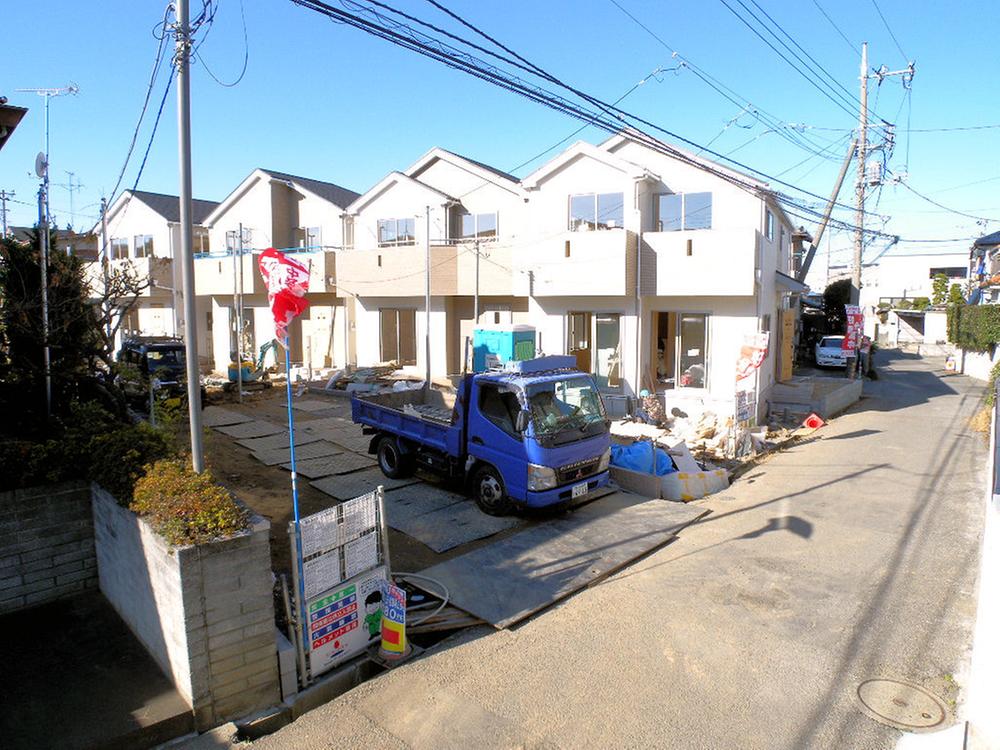 Local appearance photo. Site off the scaffolding also has been refreshing.  (December 2013) Shooting