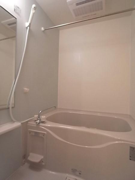 Bath. Reheating function ・ With bathroom dryer
