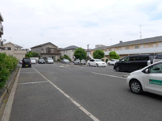 Parking lot