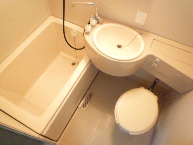 Bath. unit bus