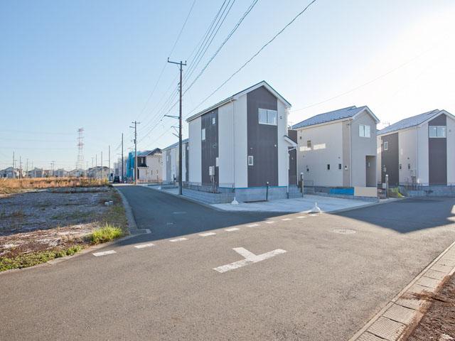 Local photos, including front road