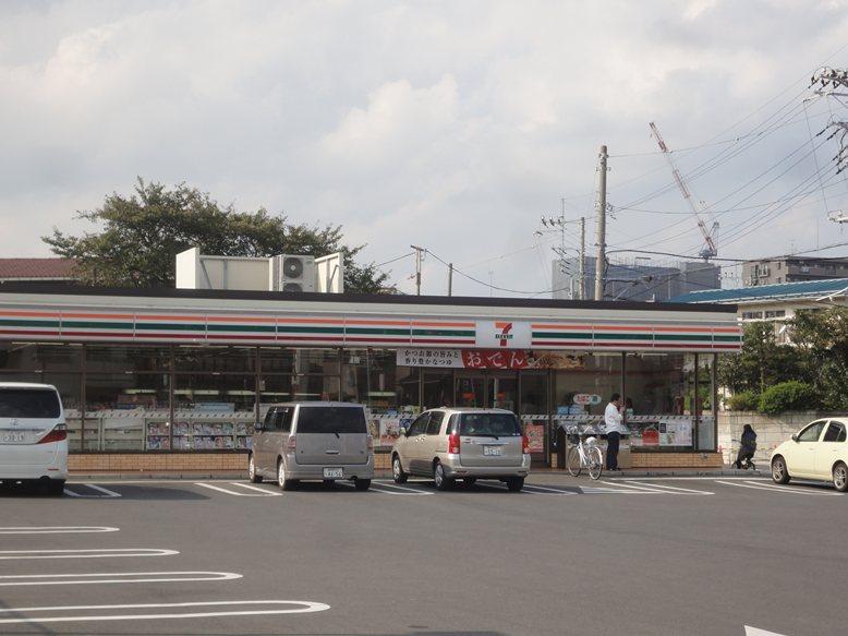Convenience store. Seven-Eleven 500m to Kashiwa Chiyoda 2-chome