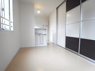 Living and room. Similar properties. Image Photos.