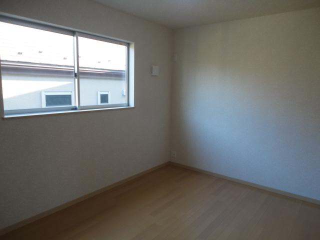 Non-living room.  ◆ Ensure the 6 Pledge or more meters of each room.