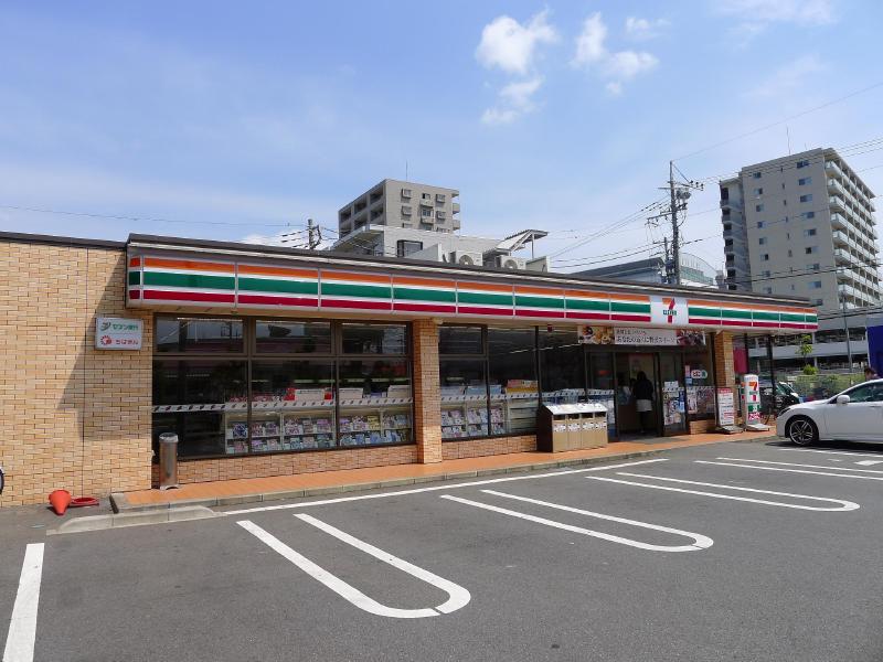Convenience store. 164m to Seven-Eleven (convenience store)