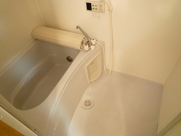 Bath. Reheating function ・ Bathroom dryer with bus.