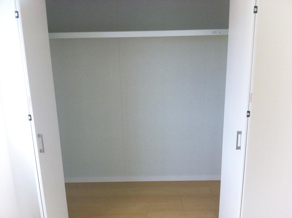 Receipt. Storage lot