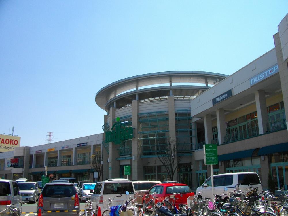 Shopping centre. 877m until the Super Sport Xebio Moraju Kashiwaten