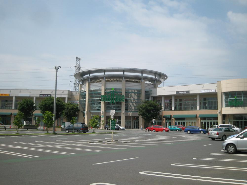 Supermarket. Yaoko Co., Ltd. Moraju Kashiwaten up to 953m