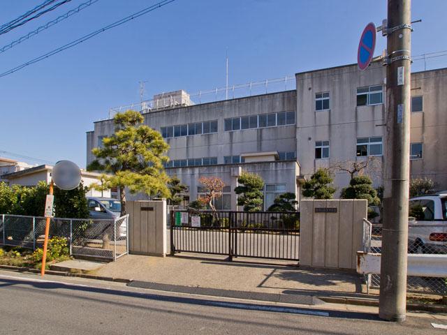 Junior high school. Kashiwashiritsu until the pine needles junior high school 1141m