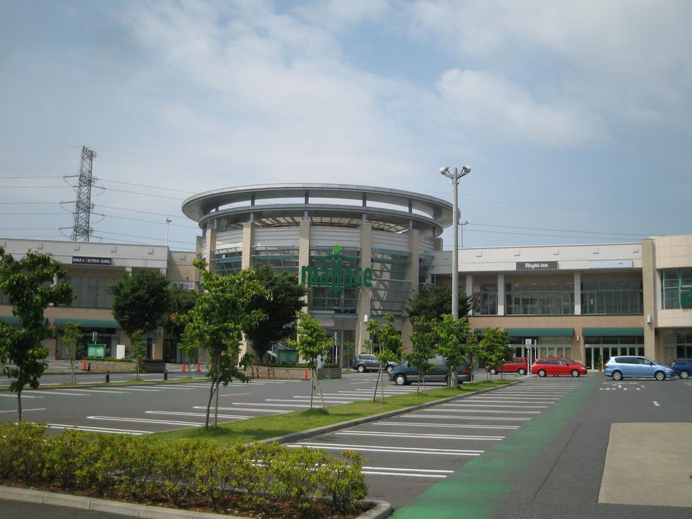 Supermarket. Yaoko Co., Ltd. Moraju Kashiwaten up to 1091m