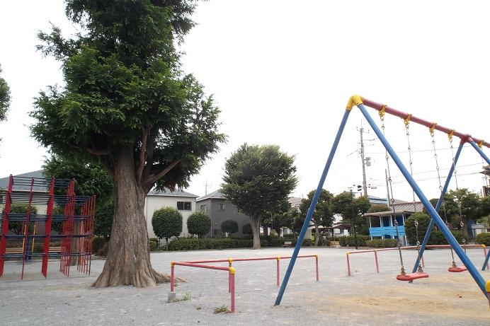 park. 80m to Hananoi first park