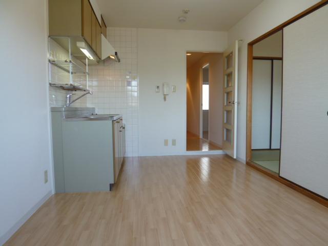 Living and room