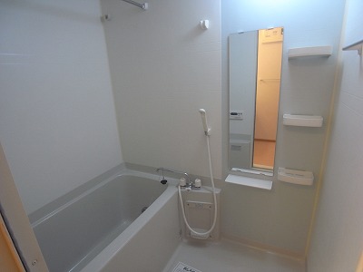 Bath. Reheating function ・ Bathroom dryer with bus.