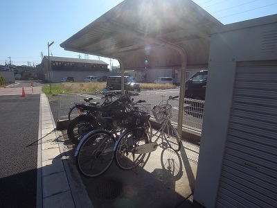Other common areas. Bicycle (bike-friendly).