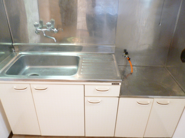 Kitchen. With hot water supply, Cooking with space Two-burner stove installation Allowed K