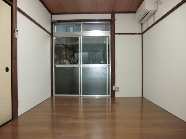 Living and room